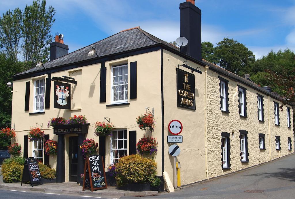 Hotel The Copley Arms à Looe Extérieur photo